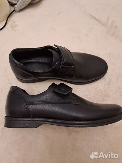 Туфли для мальчика новые