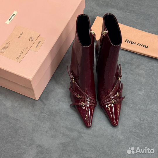 Ботильоны на шпильке MIU MIU кожа / 36-42