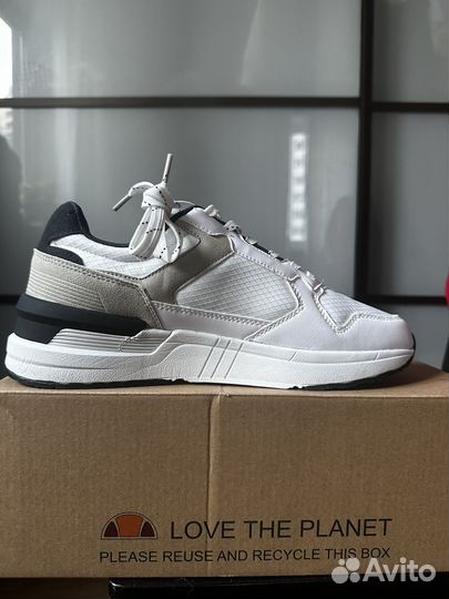 Кроссовки ellesse новые US8.5