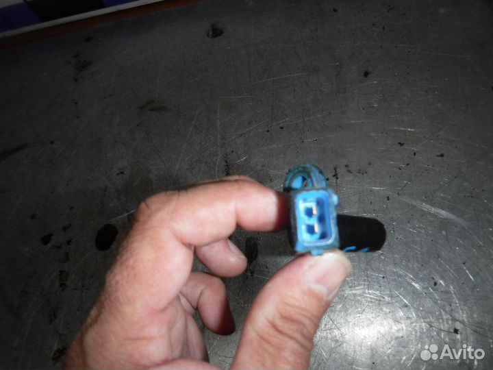 Датчик положения коленвала Ford Focus 2 shdb 2007