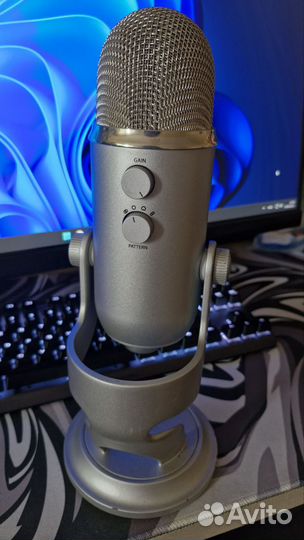 Микрофон blue yeti