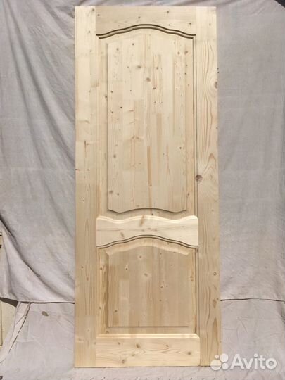 Продаются двери (деревянные), люстры, картины