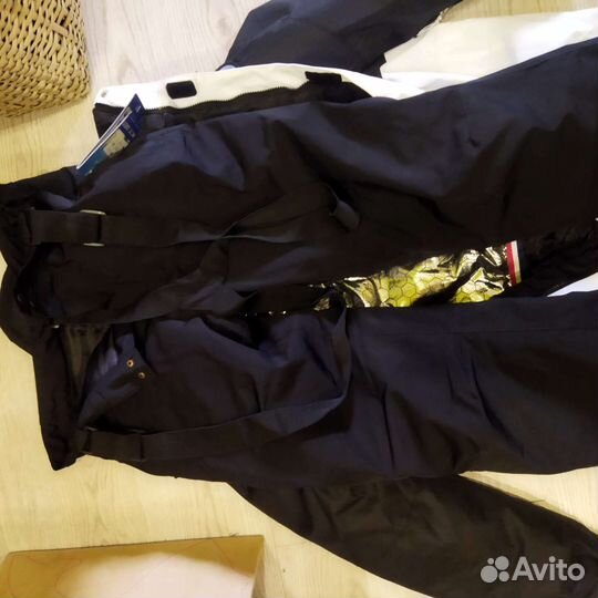 Спортивный костюм женский 46 новый