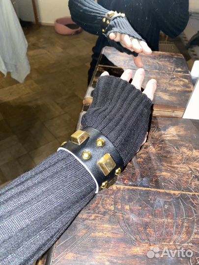 Кожаный браслет