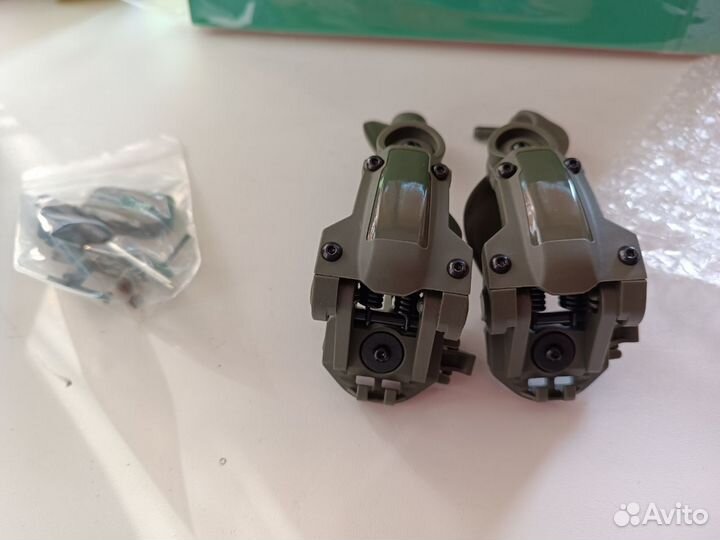 Крепление для активных наушников к шлему