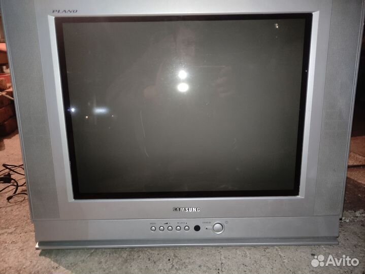 Телевизор samsung