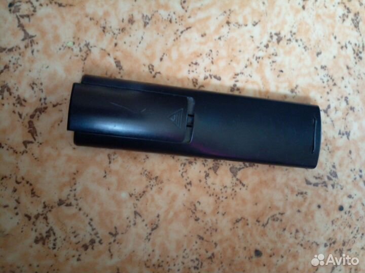 Телевизо LG LB42720V сломанный