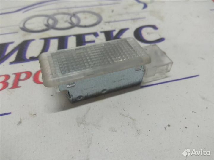 Плафон салонный VW Golf VI 2009-2012