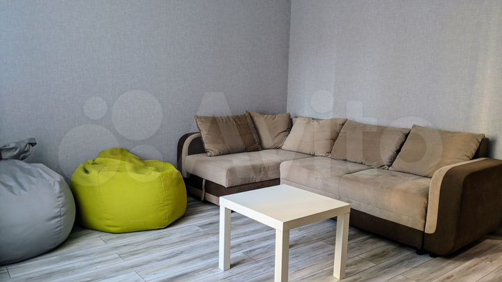 2-к. квартира, 58 м², 2/9 эт.