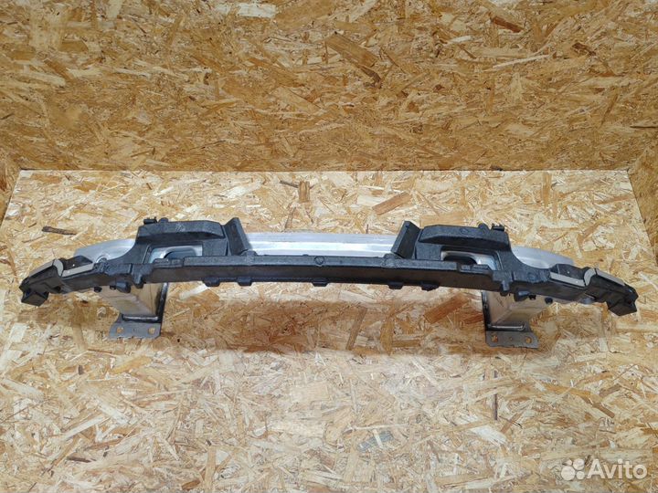 Усилитель бампера Audi A4 B9 2016 8W0807113