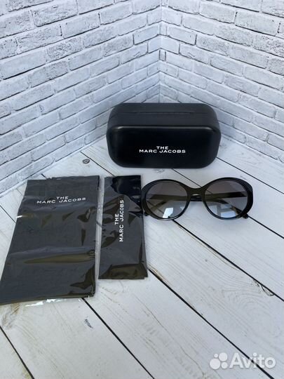 Солнцезащитные очки Marc Jacobs новые оригинал