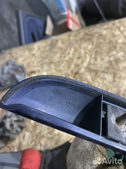 Планка багажника mitsubishi carisma