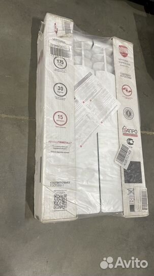 Радиатор отопления биметаллический 4 секц. Новый