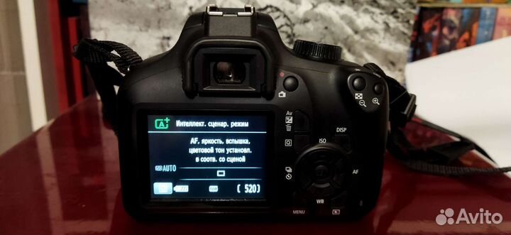 Зеркальный фотоаппарат Canon 4000D