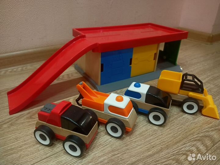 Машинка полиция, эвакуатор, гараж