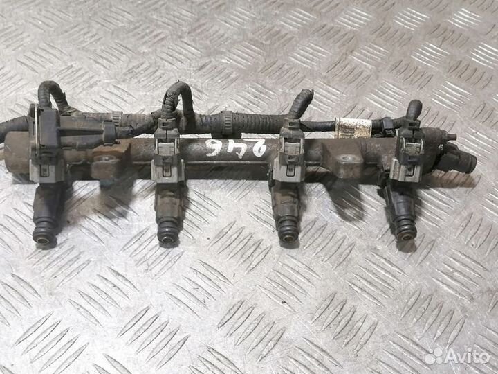 Рейка топливная рампа Hyundai Matrix 2001-2010