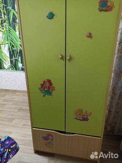 Шкаф плательный детский