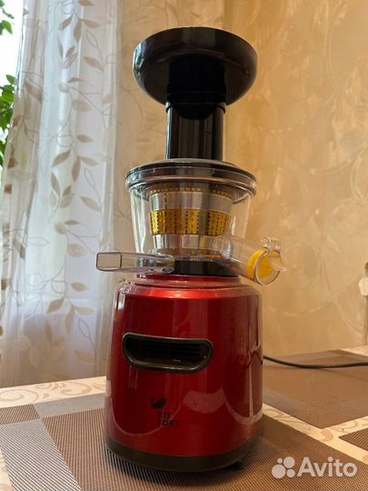 Соковыжималка шнековая kitfort