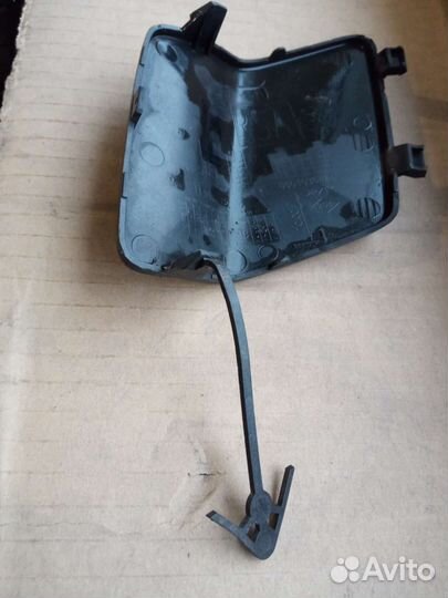 Renault Master 3 заглушка буксировочного лючка