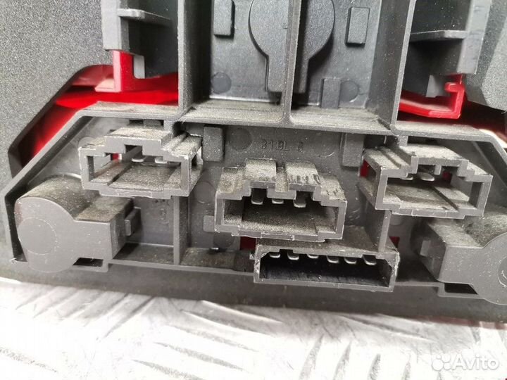 Фонарь задний правый Volkswagen Golf 4 2003