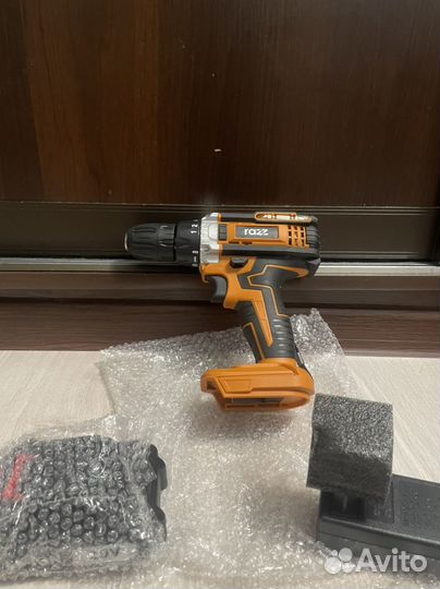 Аккумуляторная дрель-шуруповерт