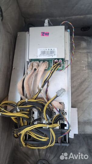 Продам Antminer L3+