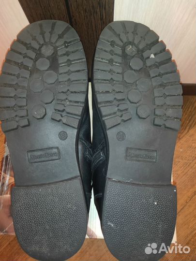 Ботинки женские зимние 38 размера