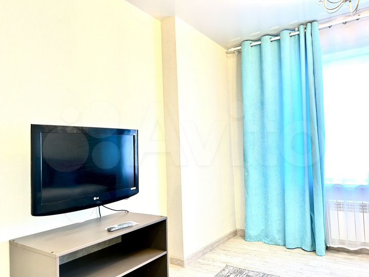 2-к. квартира, 48 м², 1/10 эт.