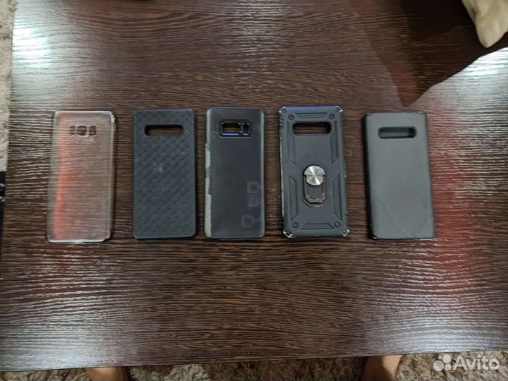 Чехол на телефоны