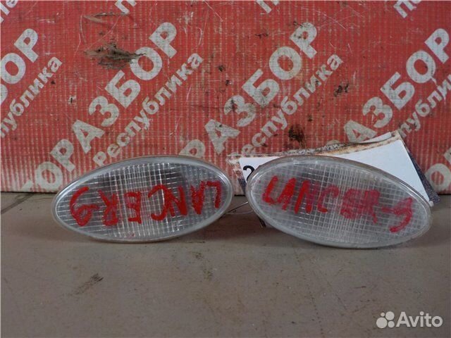 Повторитель поворота Mitsubishi Lancer S82 4G18