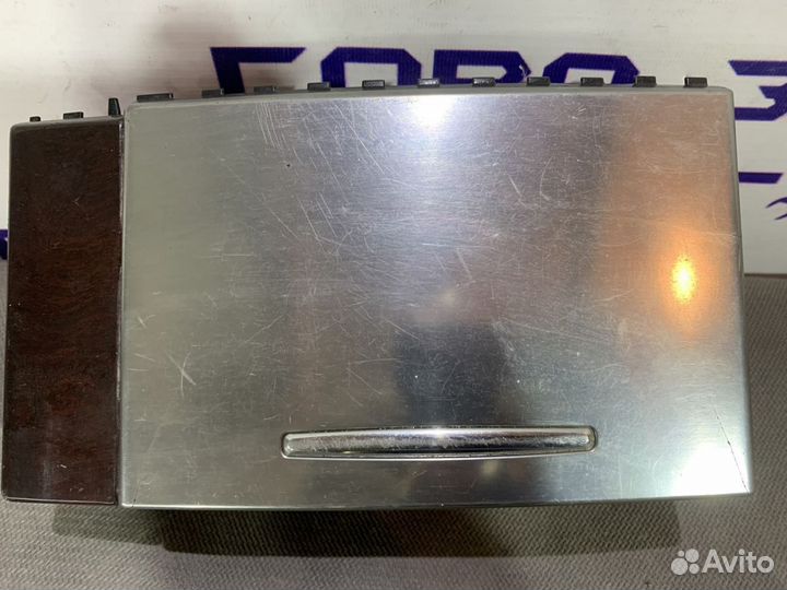 Подстаканник передний Lexus LX570 2007-2015