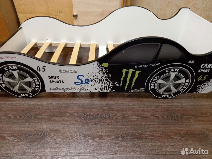 Кровать машина