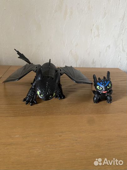 Дракон игрушка Беззубик Ночная фурия