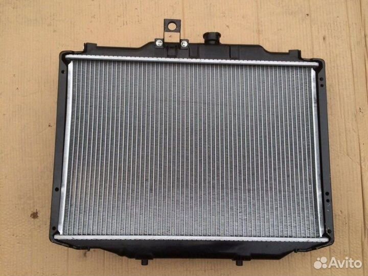 Радиатор охлаждения двигателя Mitsubishi Delica