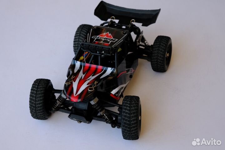 Радиоуправляемая модель Himoto 1/18