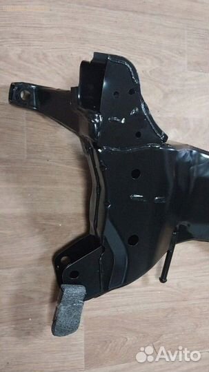 MR510285 Подрамник Mitsubishi Lancer 9 (Арт.47596)