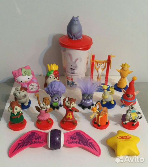 Игрушки из Макдональдса, кинотеатра