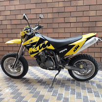 Мотоциклист стоящий. Ямаха 150 кубов 2010. Yamaha 150 кубов. Японские спортивные мотоциклы во владике. Как продать мотоцикл стоящий.