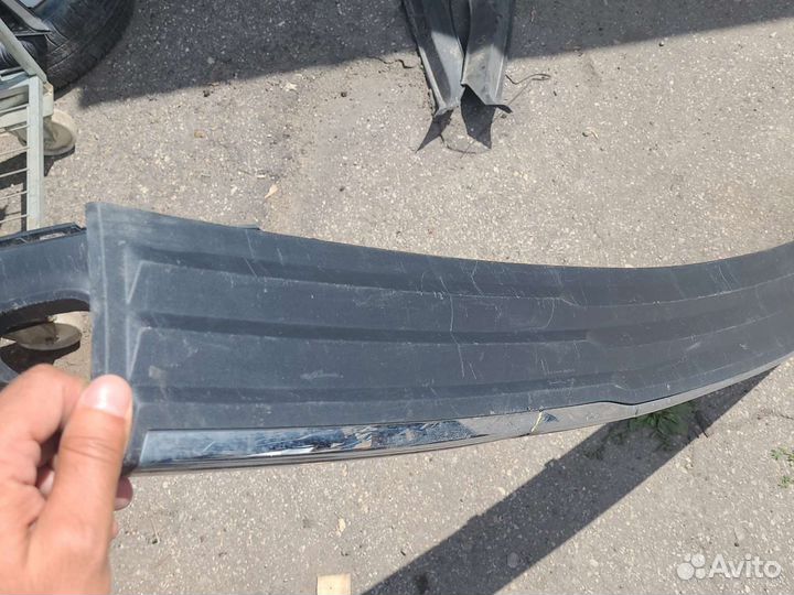 Накладка заднего бампера chevrolet Tahoe