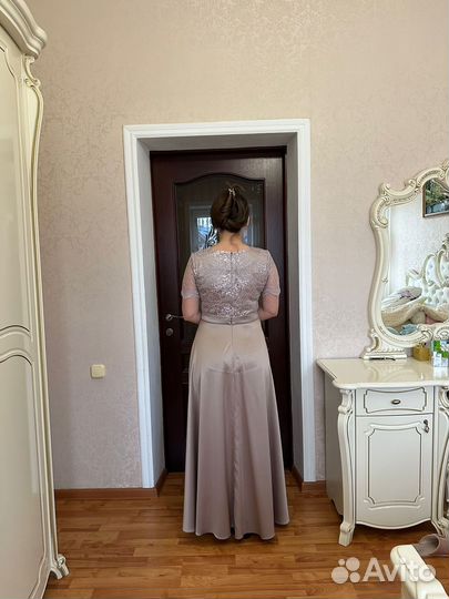 Вечернее платье