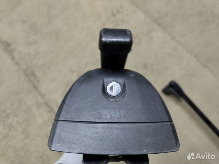 Поперечины (багажник, дуги) на крышу Thule