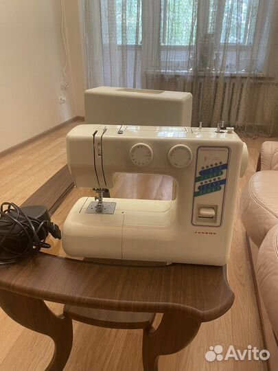 Швейная машина Janome JD1818