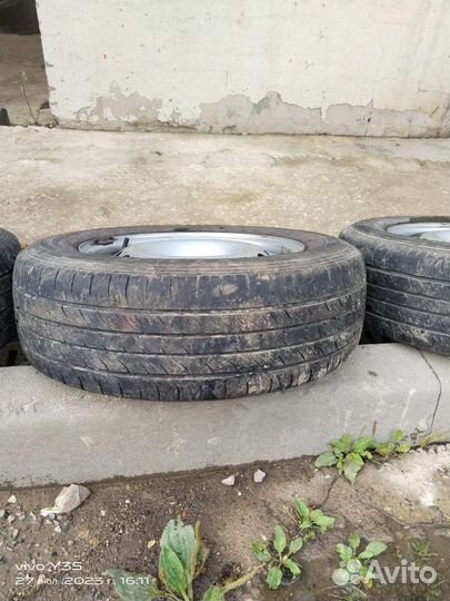 Летние шины 195 65 15 на штампованных дисках 5х110