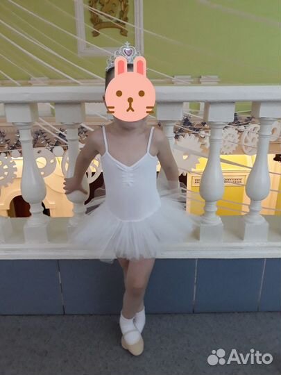 Гимнастический купальник с юбкой