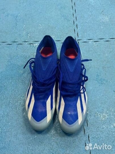 Футбольные бутсы adidas x