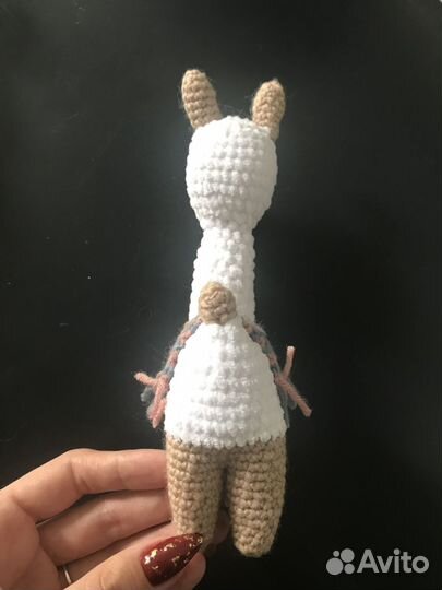 Альпака вязанная игрушка