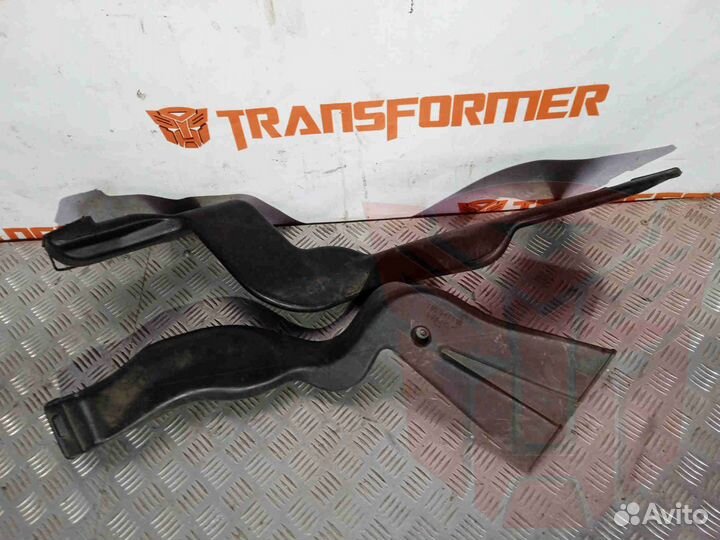 Воздуховод отопителя Вольво S40 (VS)