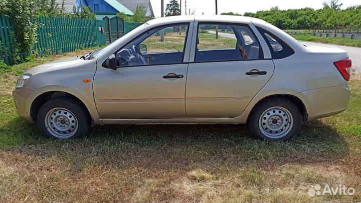 LADA Granta 1.6 МТ, 2012, 111 000 км