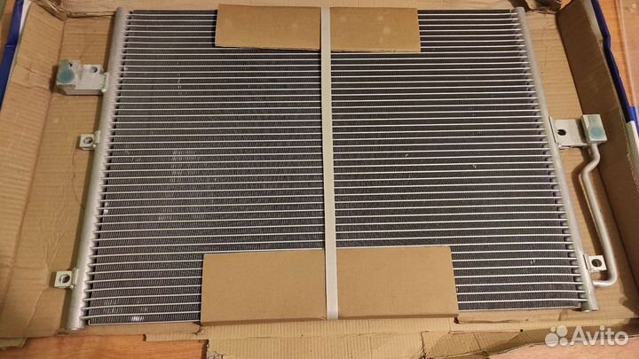 Радиатор кондиционера Luzar lrac1750 д Kyron Actyo