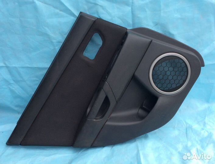 Обшивка двери левая правая Mazda 3 BK Мазда бк